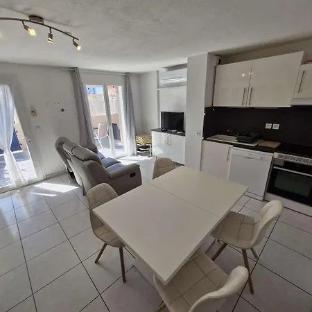 Villa Les Camelias - 4 Pieces - 6 Couchages Le Barcares. Ref: 9cam_4 Mae-5943 *